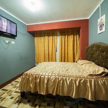 Отель Hostal Tarapaca Уануко Экстерьер фото