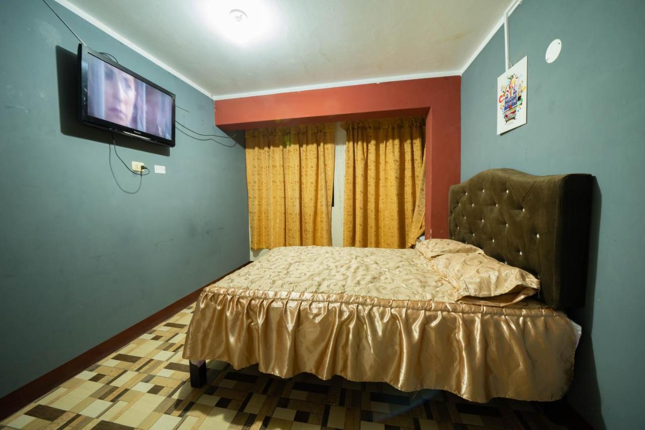 Отель Hostal Tarapaca Уануко Экстерьер фото