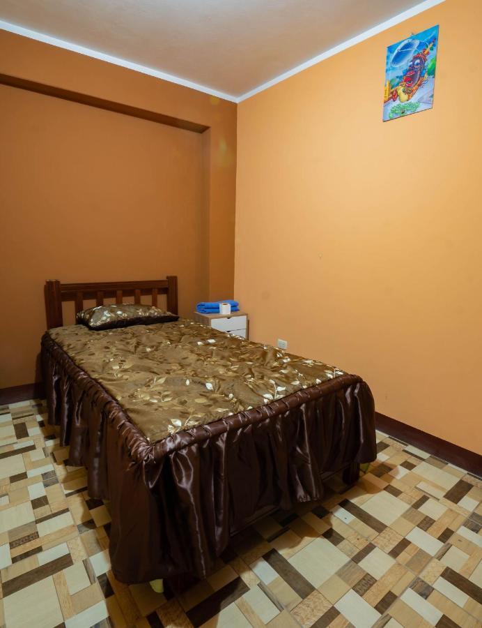 Отель Hostal Tarapaca Уануко Экстерьер фото